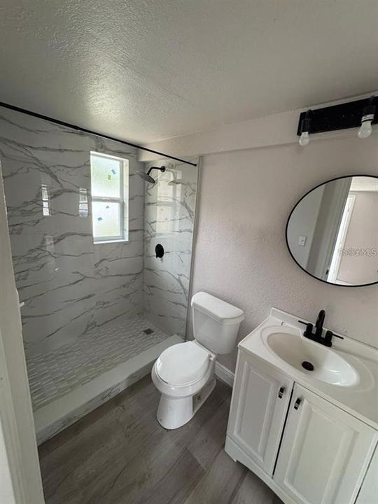 На продажу: $270,000 (4 спален, 0 ванн, 1560 Квадратных фут)