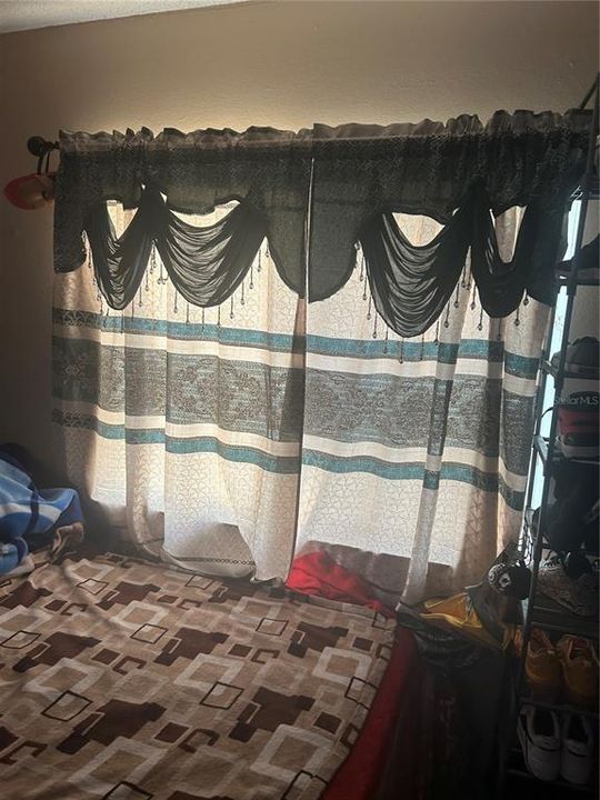 For Sale: $449,900 (4 beds, 3 baths, 1494 Square Feet)