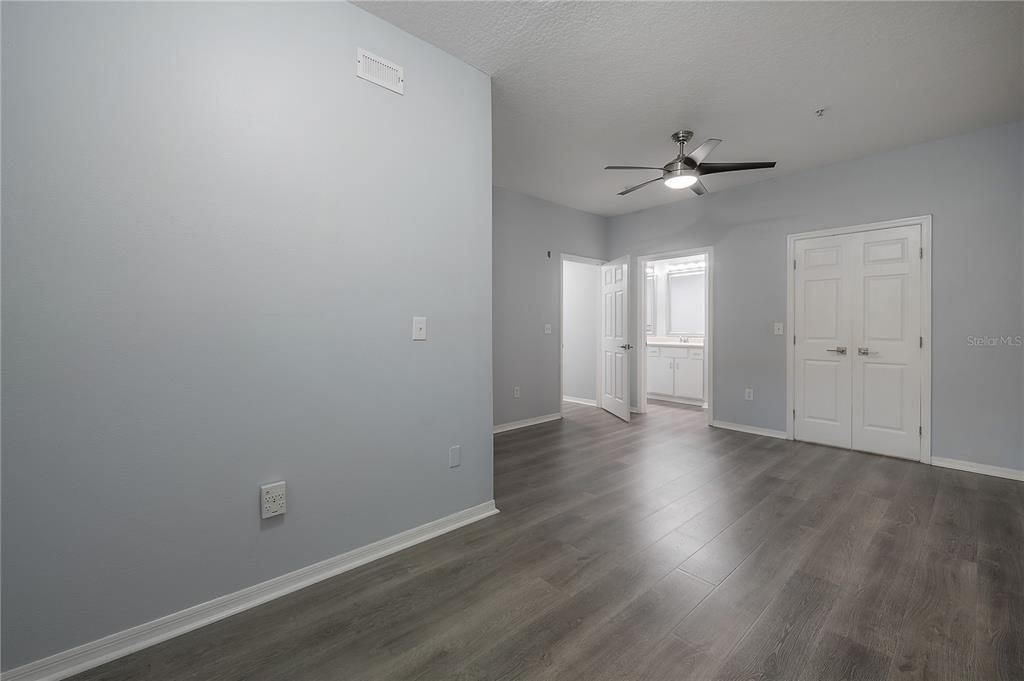 Activo con contrato: $267,000 (2 camas, 2 baños, 1152 Pies cuadrados)