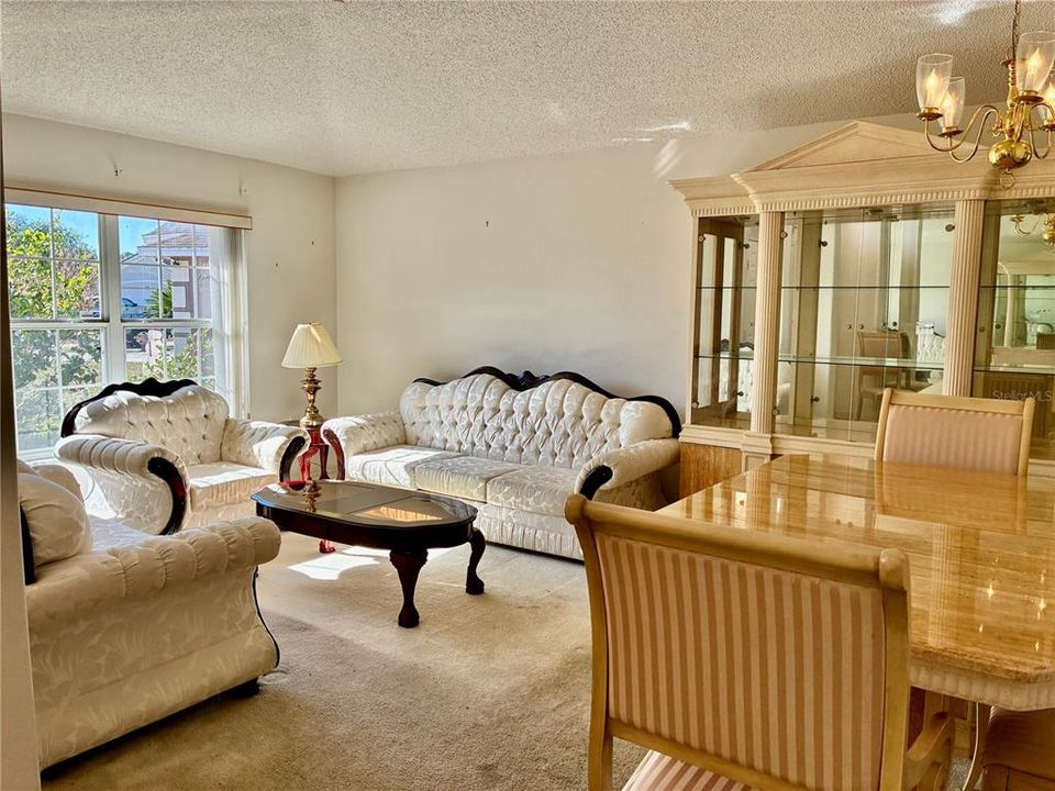 For Sale: $348,900 (3 beds, 2 baths, 1847 Square Feet)