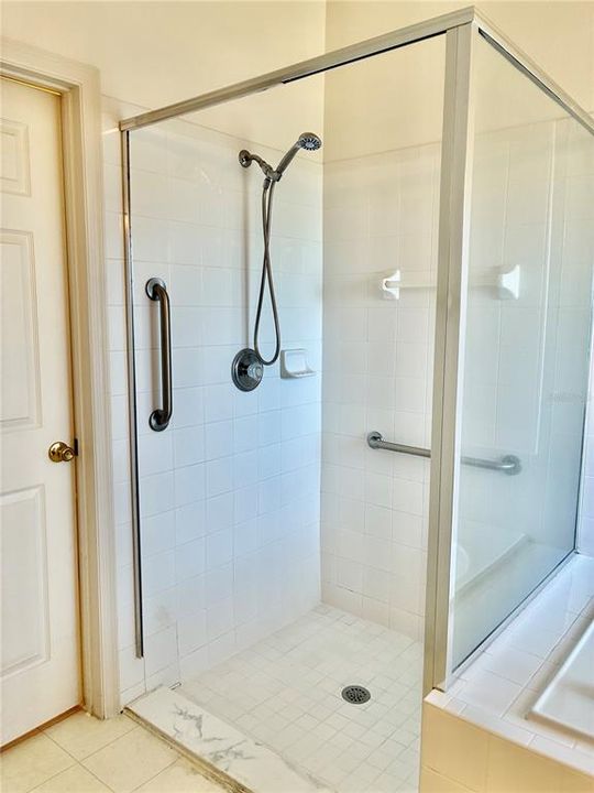 For Sale: $348,900 (3 beds, 2 baths, 1847 Square Feet)