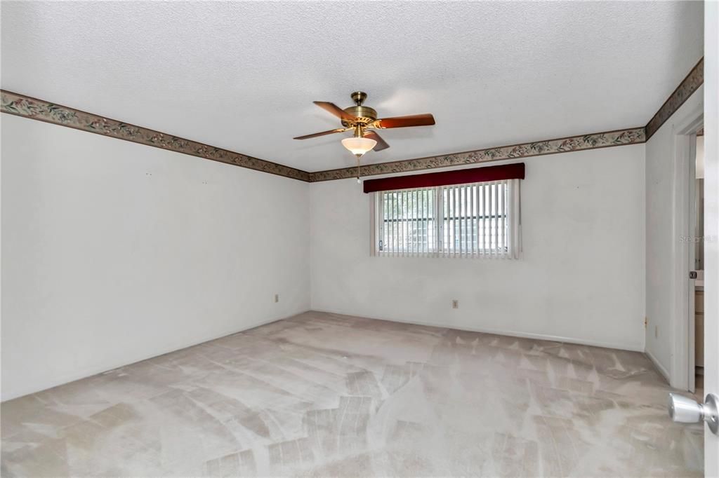 На продажу: $149,900 (2 спален, 2 ванн, 1409 Квадратных фут)