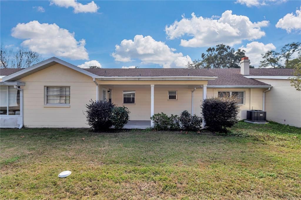 На продажу: $149,900 (2 спален, 2 ванн, 1409 Квадратных фут)