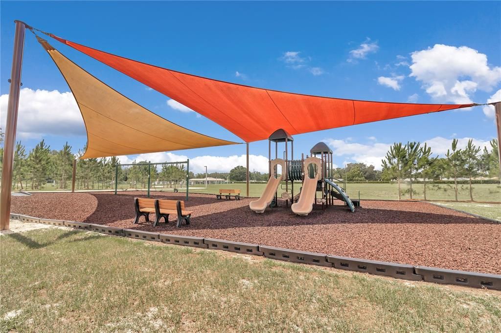 На продажу: $149,900 (2 спален, 2 ванн, 1409 Квадратных фут)