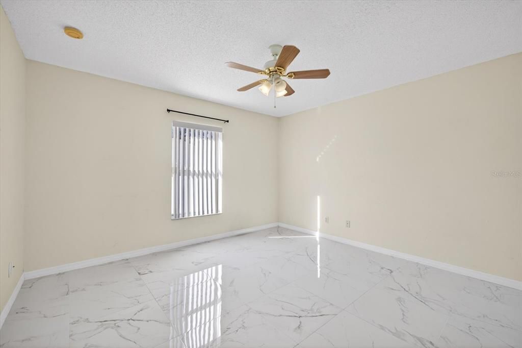 На продажу: $359,500 (3 спален, 2 ванн, 1974 Квадратных фут)