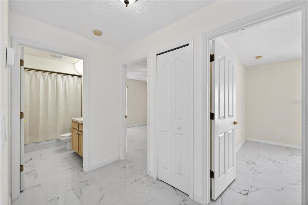 На продажу: $359,500 (3 спален, 2 ванн, 1974 Квадратных фут)