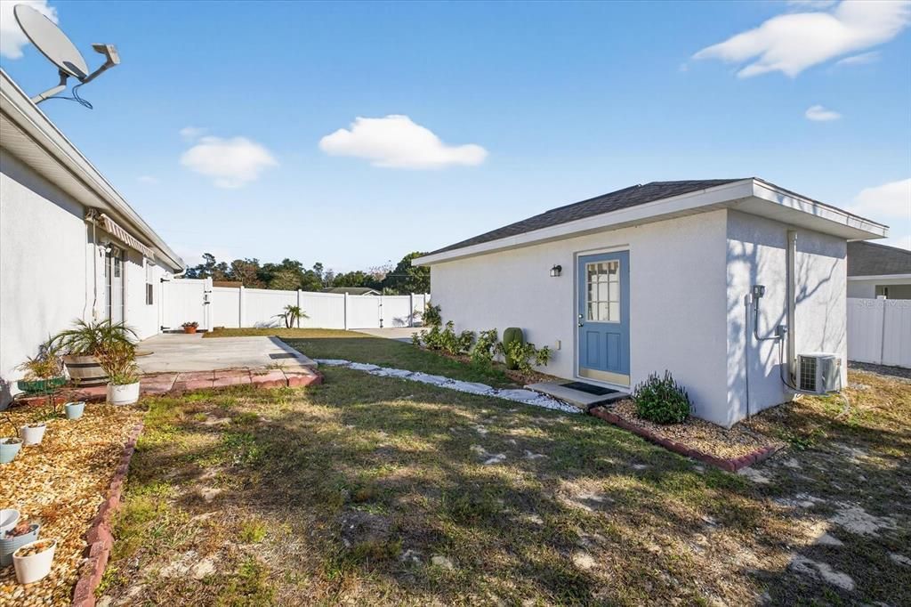 На продажу: $359,500 (3 спален, 2 ванн, 1974 Квадратных фут)