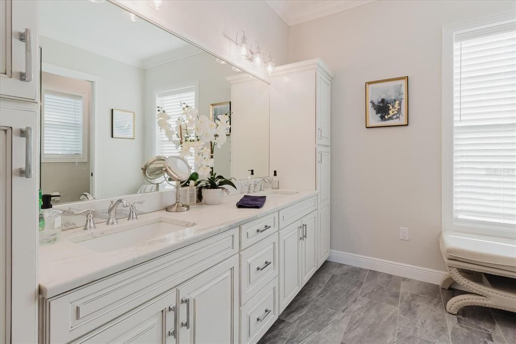 На продажу: $1,150,000 (3 спален, 3 ванн, 2417 Квадратных фут)