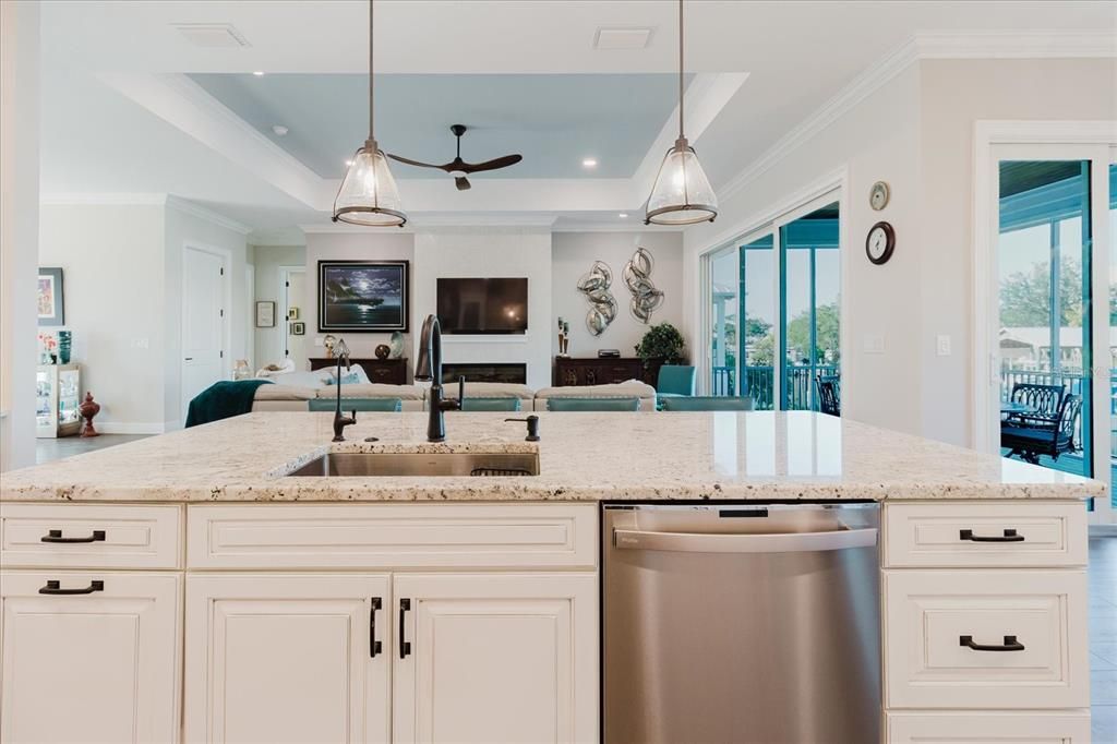 На продажу: $1,150,000 (3 спален, 3 ванн, 2417 Квадратных фут)