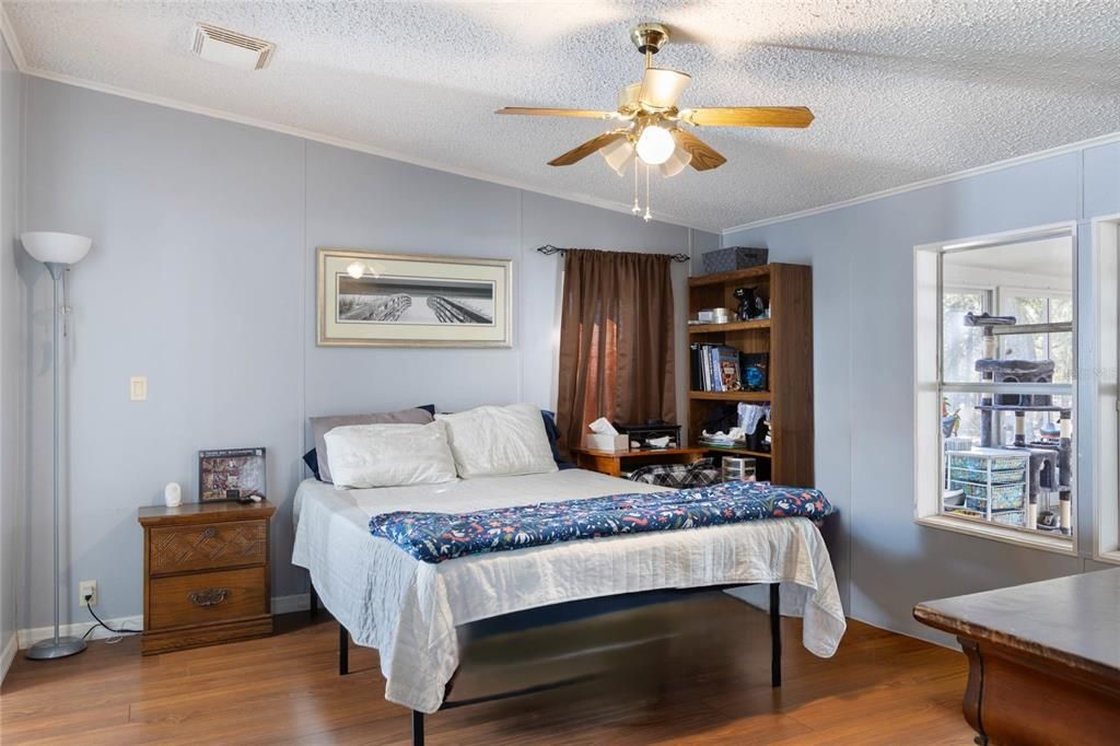 For Sale: $319,000 (3 beds, 2 baths, 1620 Square Feet)