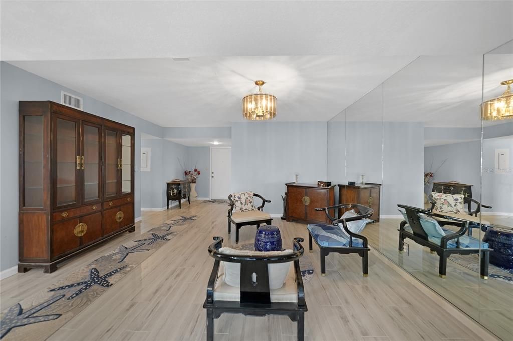 For Sale: $399,000 (3 beds, 2 baths, 1912 Square Feet)