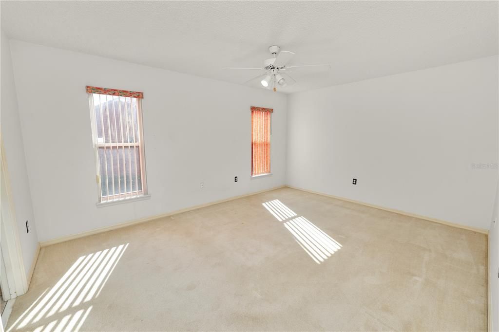 待售: $275,000 (3 贝兹, 2 浴室, 1502 平方英尺)