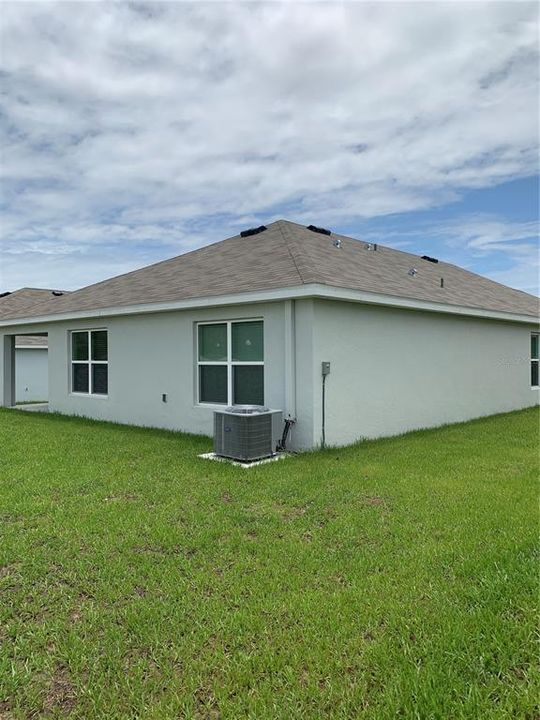 待售: $309,900 (4 贝兹, 2 浴室, 1827 平方英尺)