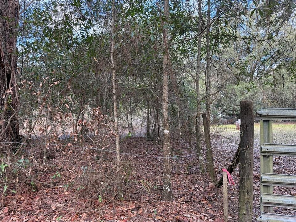 待售: $57,000 (2.27 acres)