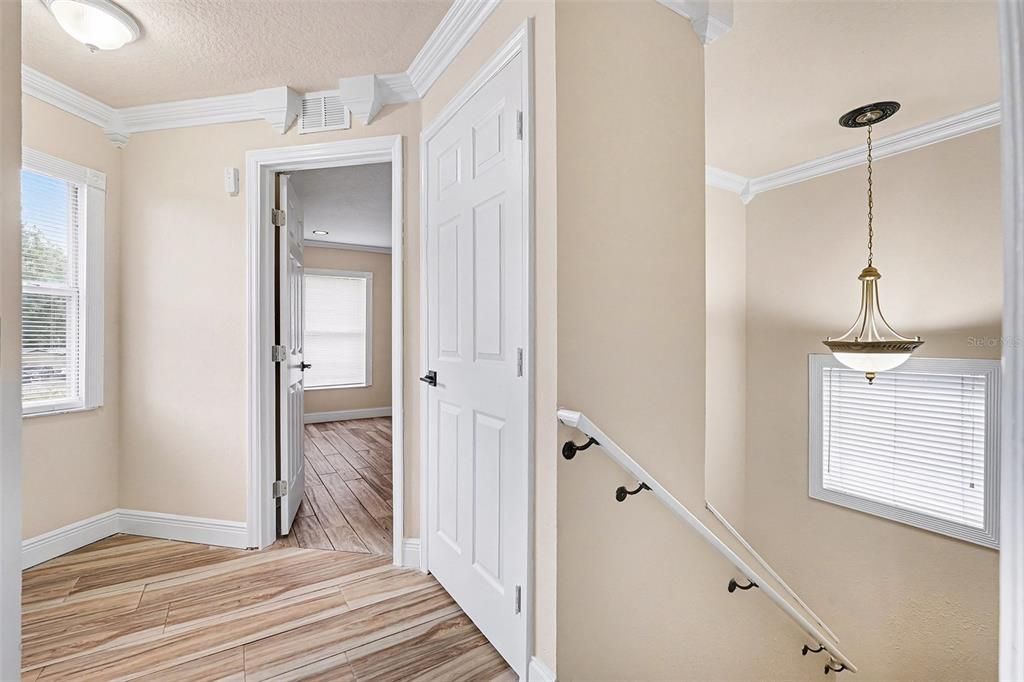 En Venta: $430,000 (3 camas, 2 baños, 1402 Pies cuadrados)