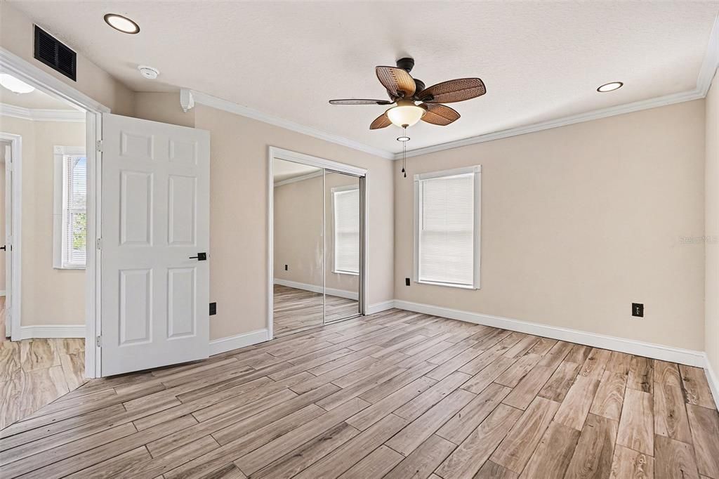 En Venta: $430,000 (3 camas, 2 baños, 1402 Pies cuadrados)