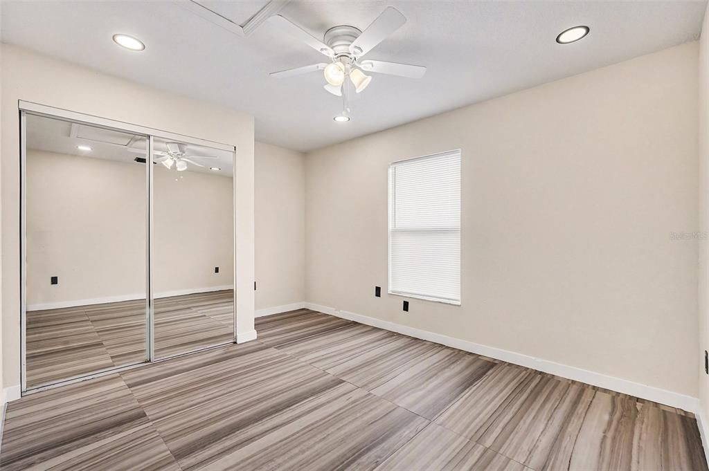 En Venta: $430,000 (3 camas, 2 baños, 1402 Pies cuadrados)