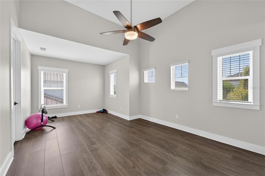 На продажу: $2,089,000 (5 спален, 3 ванн, 3864 Квадратных фут)