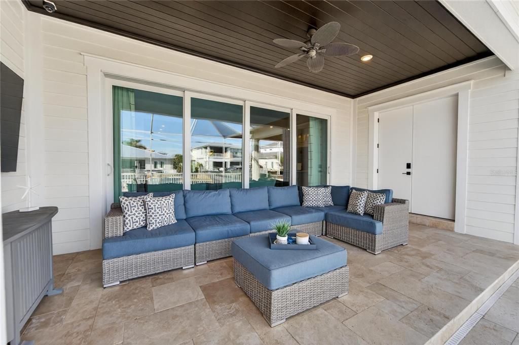 На продажу: $2,089,000 (5 спален, 3 ванн, 3864 Квадратных фут)