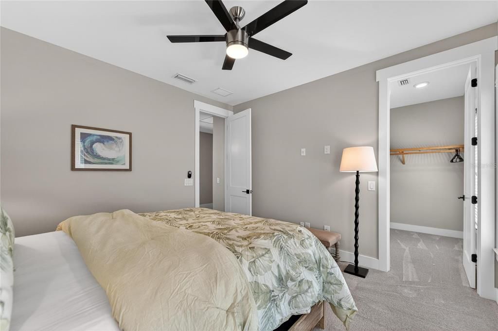 На продажу: $2,089,000 (5 спален, 3 ванн, 3864 Квадратных фут)