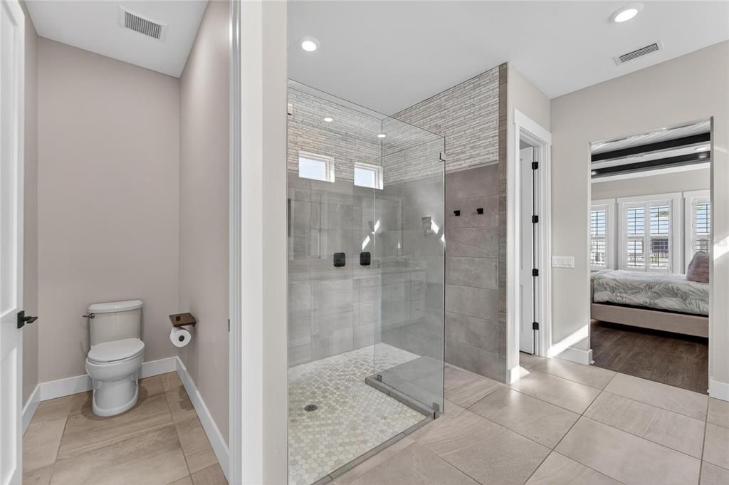 На продажу: $2,089,000 (5 спален, 3 ванн, 3864 Квадратных фут)