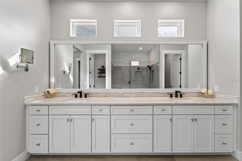 На продажу: $2,089,000 (5 спален, 3 ванн, 3864 Квадратных фут)