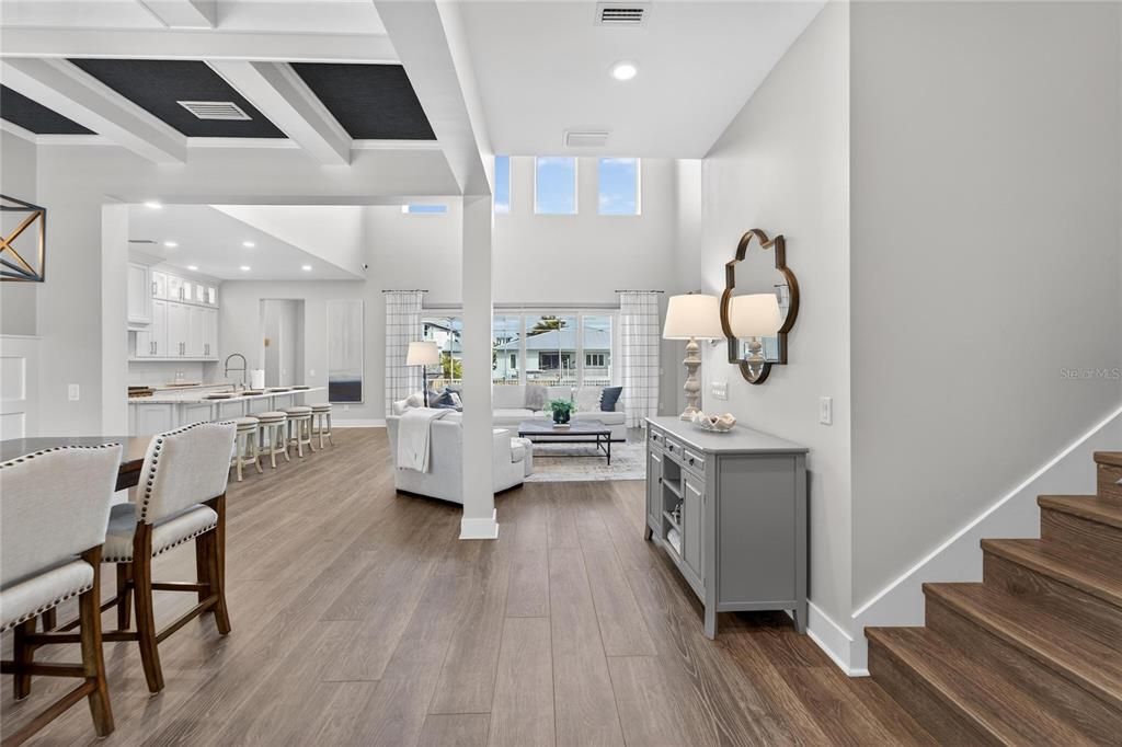 На продажу: $2,089,000 (5 спален, 3 ванн, 3864 Квадратных фут)