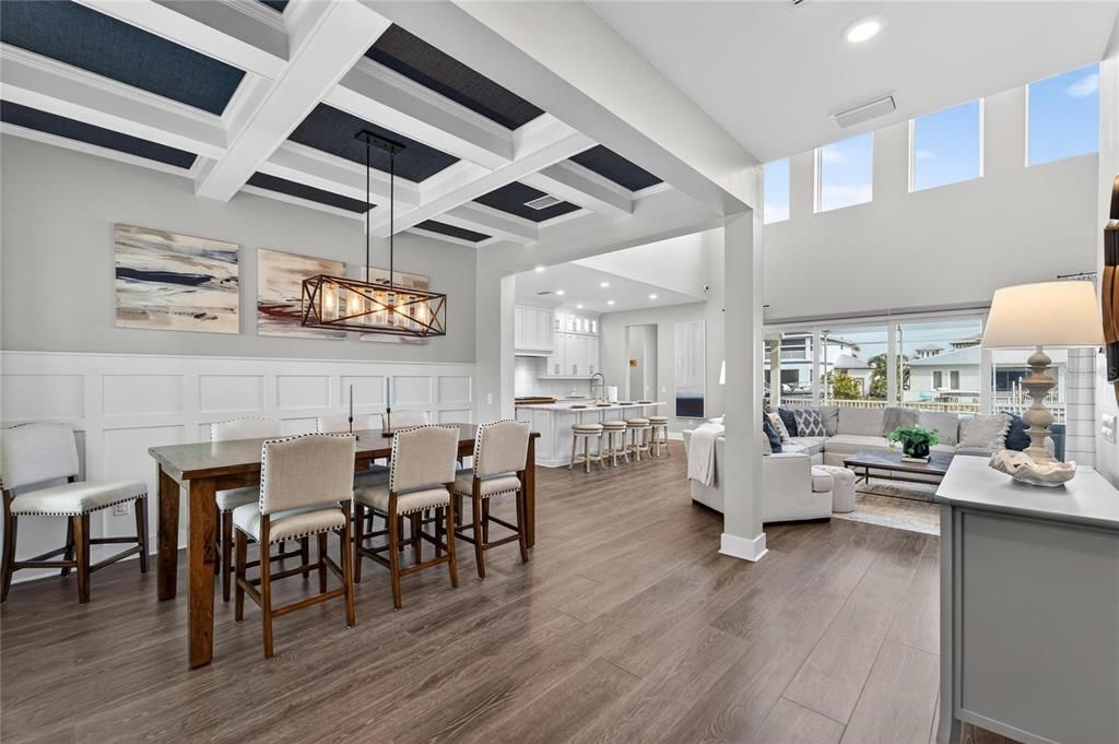 На продажу: $2,089,000 (5 спален, 3 ванн, 3864 Квадратных фут)