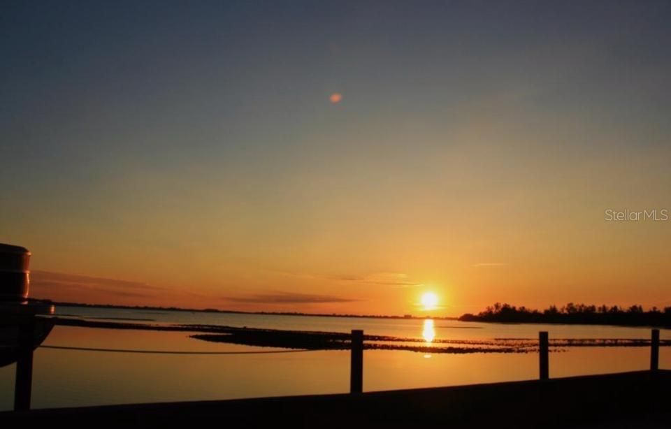 En Venta: $950,000 (0.19 acres)