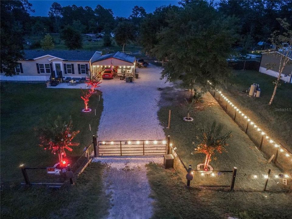 На продажу: $318,000 (4 спален, 2 ванн, 1607 Квадратных фут)