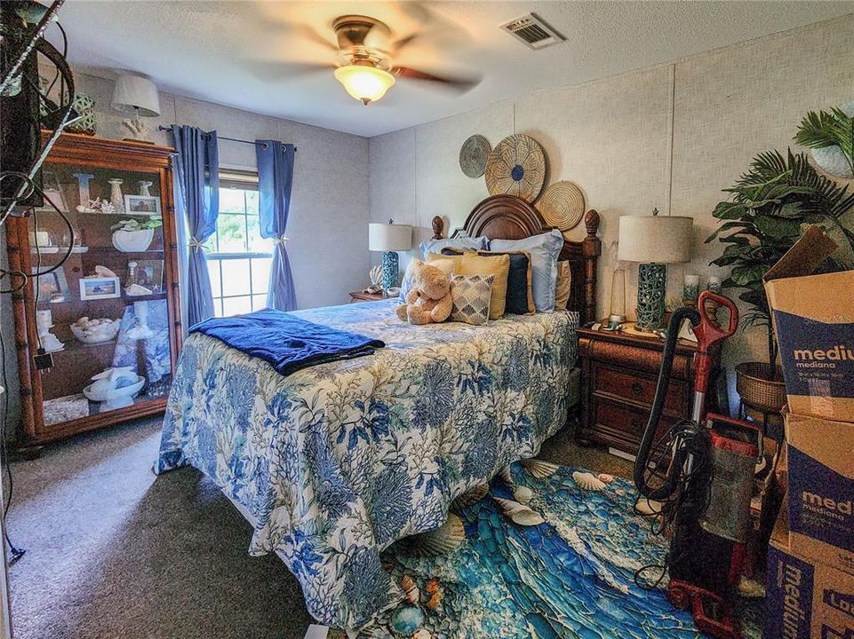 На продажу: $318,000 (4 спален, 2 ванн, 1607 Квадратных фут)