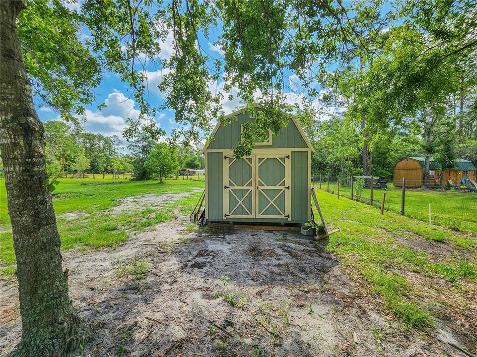 На продажу: $318,000 (4 спален, 2 ванн, 1607 Квадратных фут)