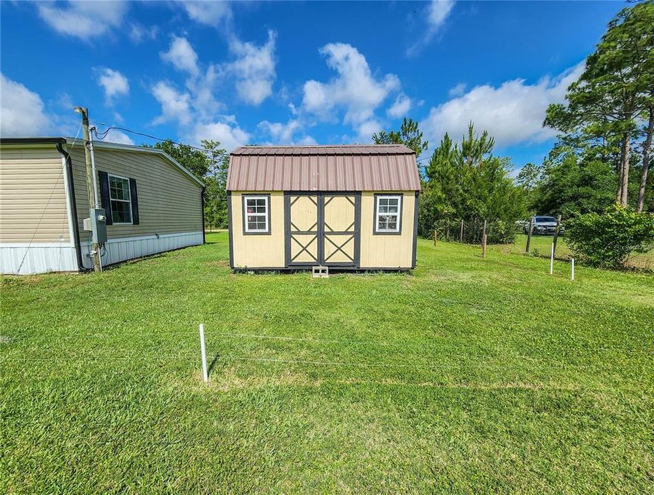 На продажу: $318,000 (4 спален, 2 ванн, 1607 Квадратных фут)