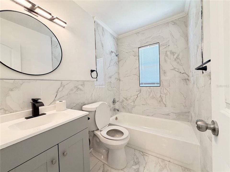 For Sale: $315,000 (3 beds, 2 baths, 1372 Square Feet)