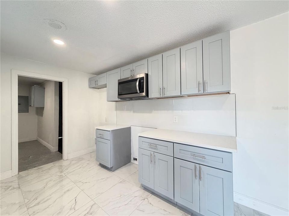 For Sale: $315,000 (3 beds, 2 baths, 1372 Square Feet)