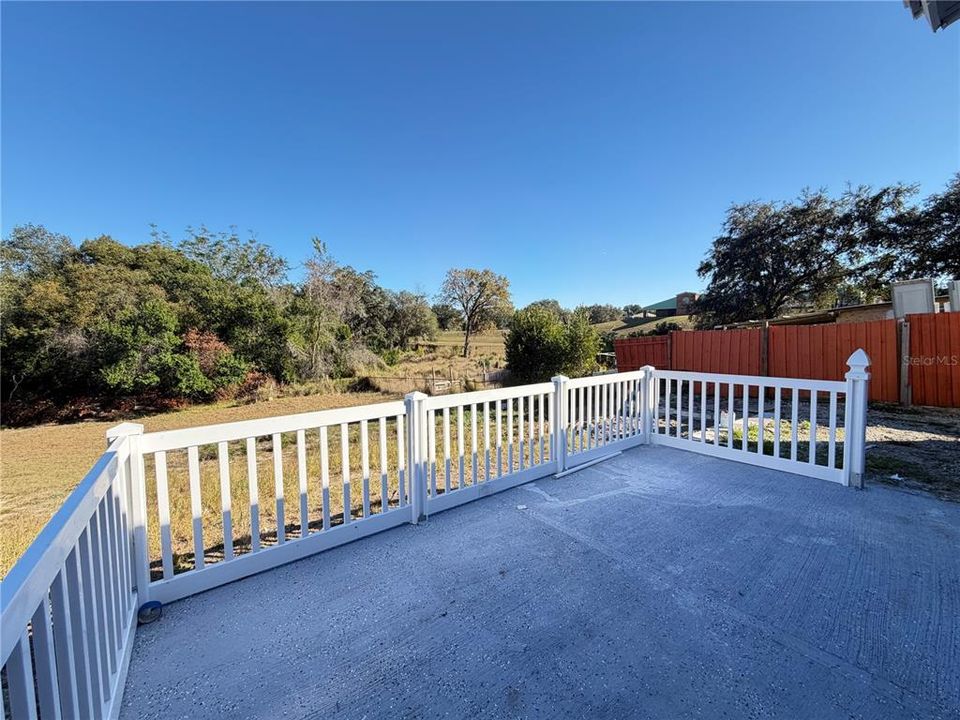 For Sale: $315,000 (3 beds, 2 baths, 1372 Square Feet)