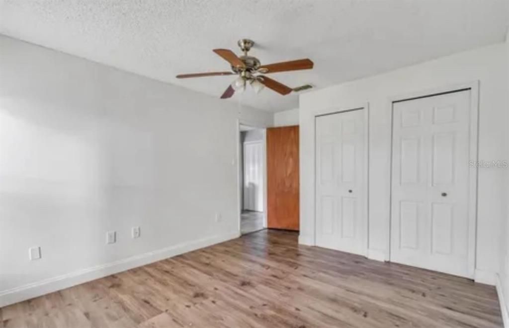 For Sale: $189,000 (2 beds, 2 baths, 910 Square Feet)
