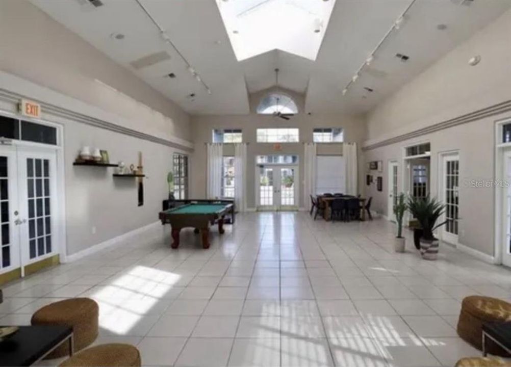 For Sale: $189,000 (2 beds, 2 baths, 910 Square Feet)