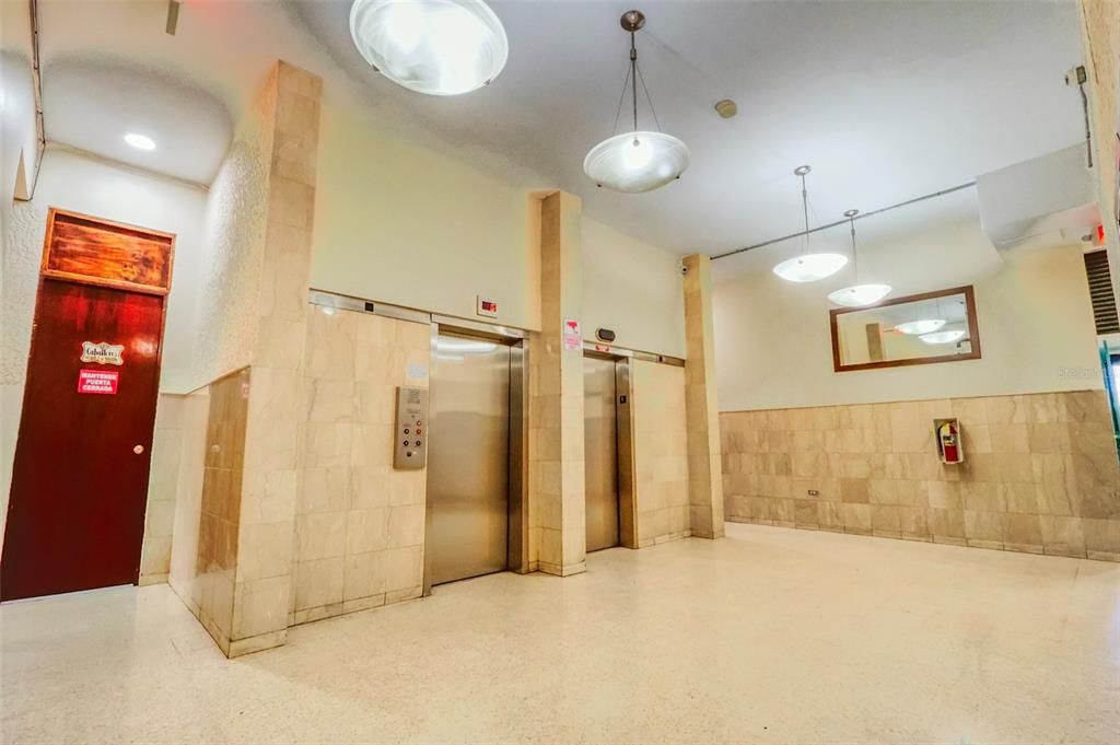 Под контрактом: $125,000 (3 спален, 1 ванн, 1031 Квадратных фут)