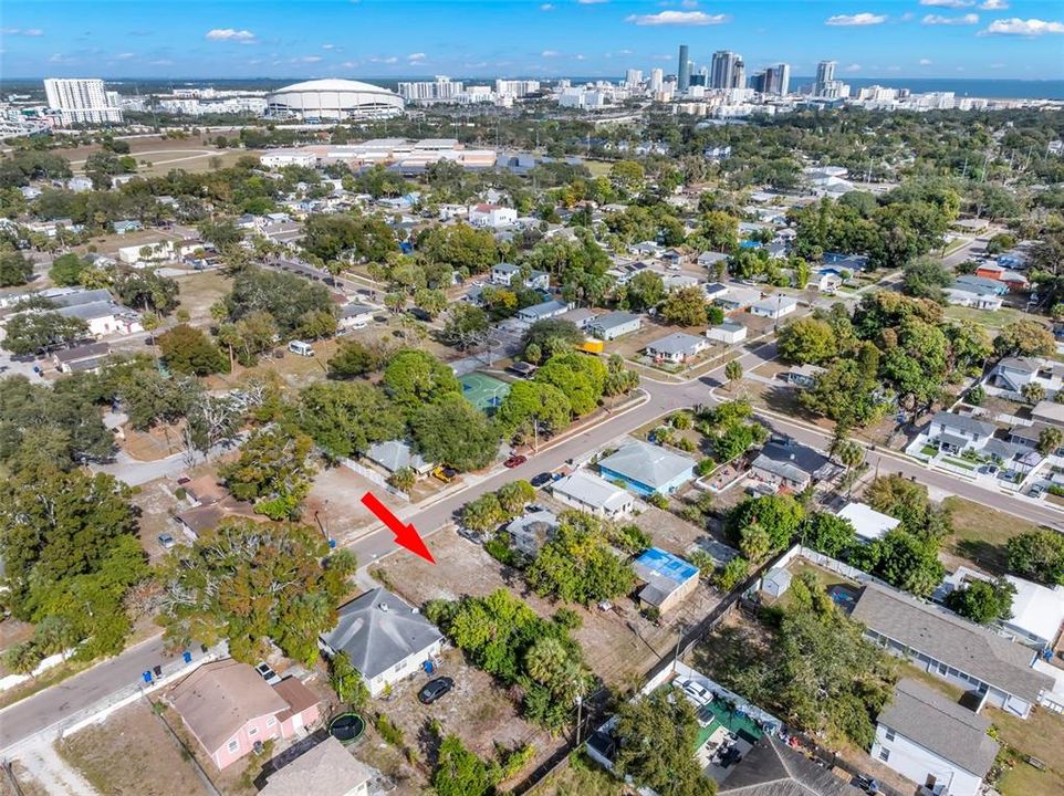 待售: $135,000 (0.17 acres)