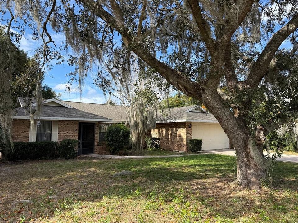 For Sale: $305,850 (3 beds, 2 baths, 1563 Square Feet)