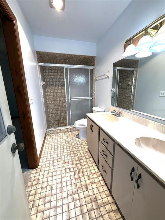 For Sale: $305,850 (3 beds, 2 baths, 1563 Square Feet)