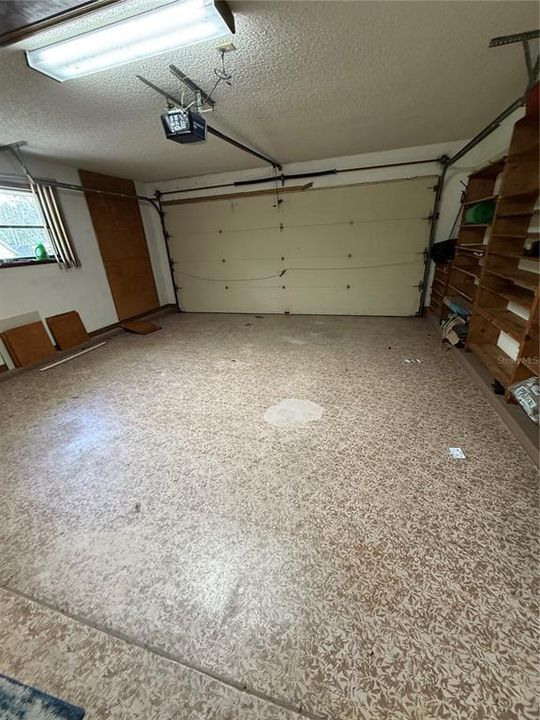 For Sale: $305,850 (3 beds, 2 baths, 1563 Square Feet)