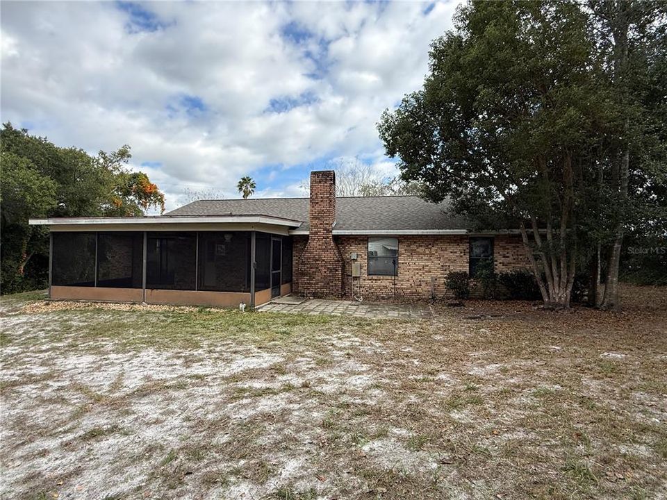 For Sale: $305,850 (3 beds, 2 baths, 1563 Square Feet)