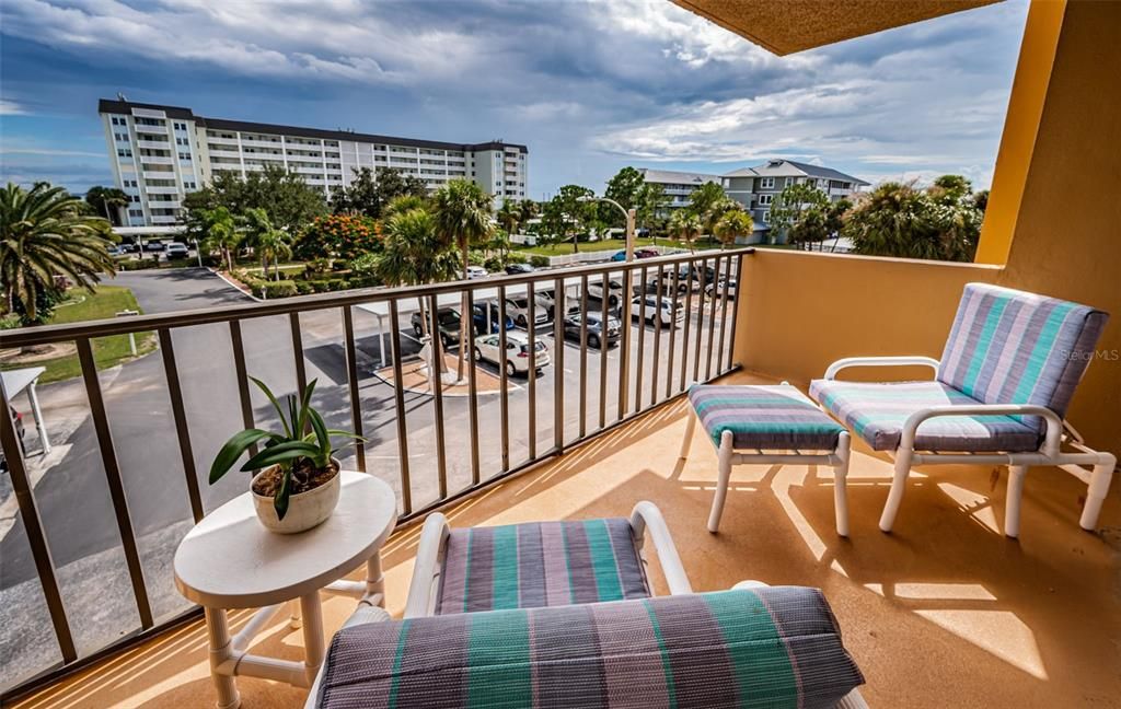 En Venta: $325,000 (2 camas, 2 baños, 1181 Pies cuadrados)