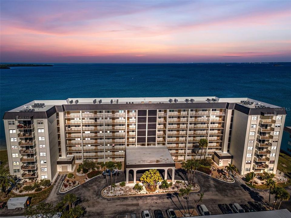 En Venta: $325,000 (2 camas, 2 baños, 1181 Pies cuadrados)