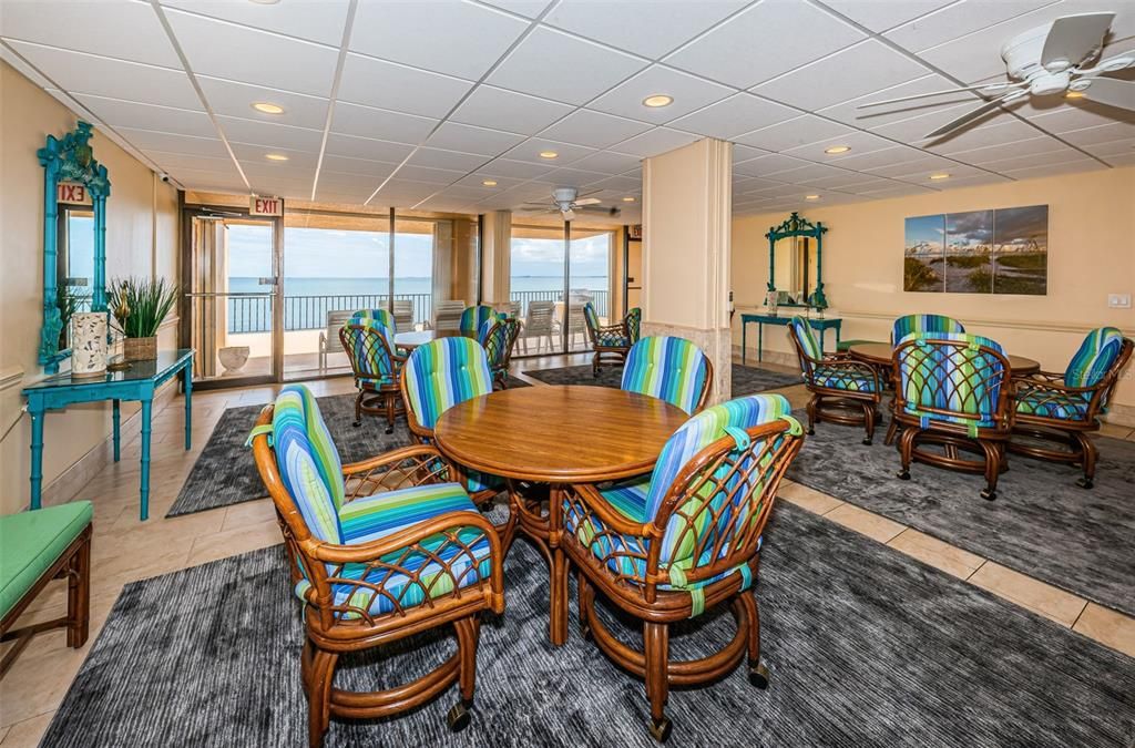 En Venta: $325,000 (2 camas, 2 baños, 1181 Pies cuadrados)