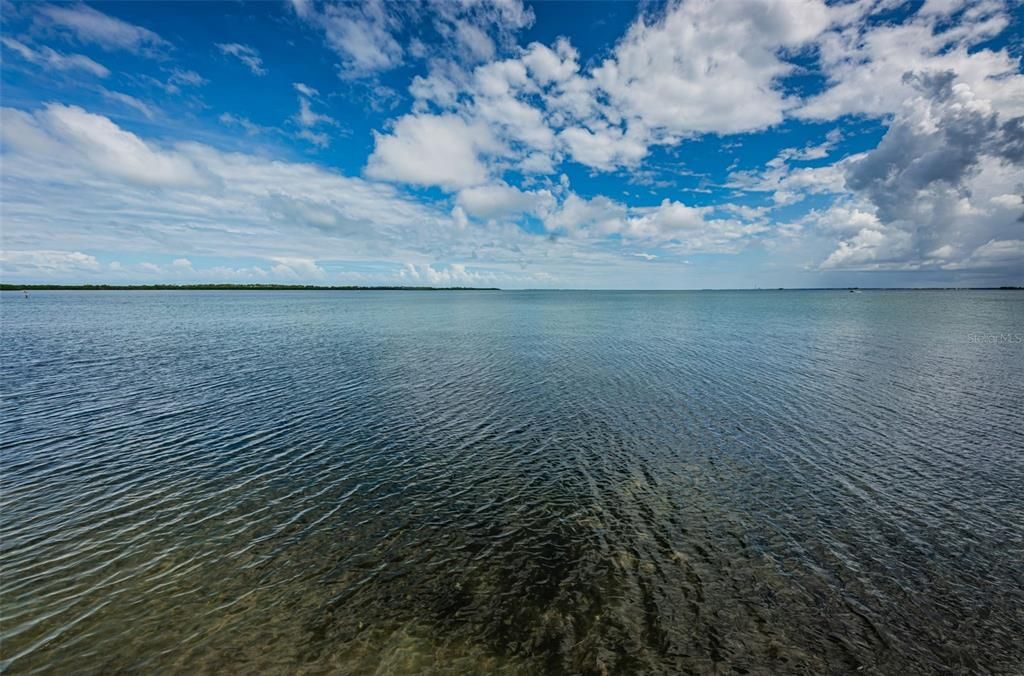 En Venta: $325,000 (2 camas, 2 baños, 1181 Pies cuadrados)