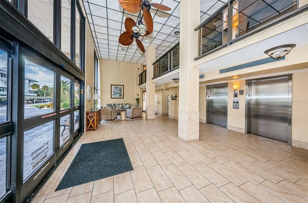 En Venta: $325,000 (2 camas, 2 baños, 1181 Pies cuadrados)