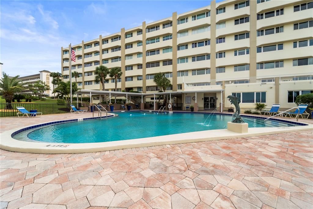 待售: $290,000 (1 贝兹, 2 浴室, 1050 平方英尺)